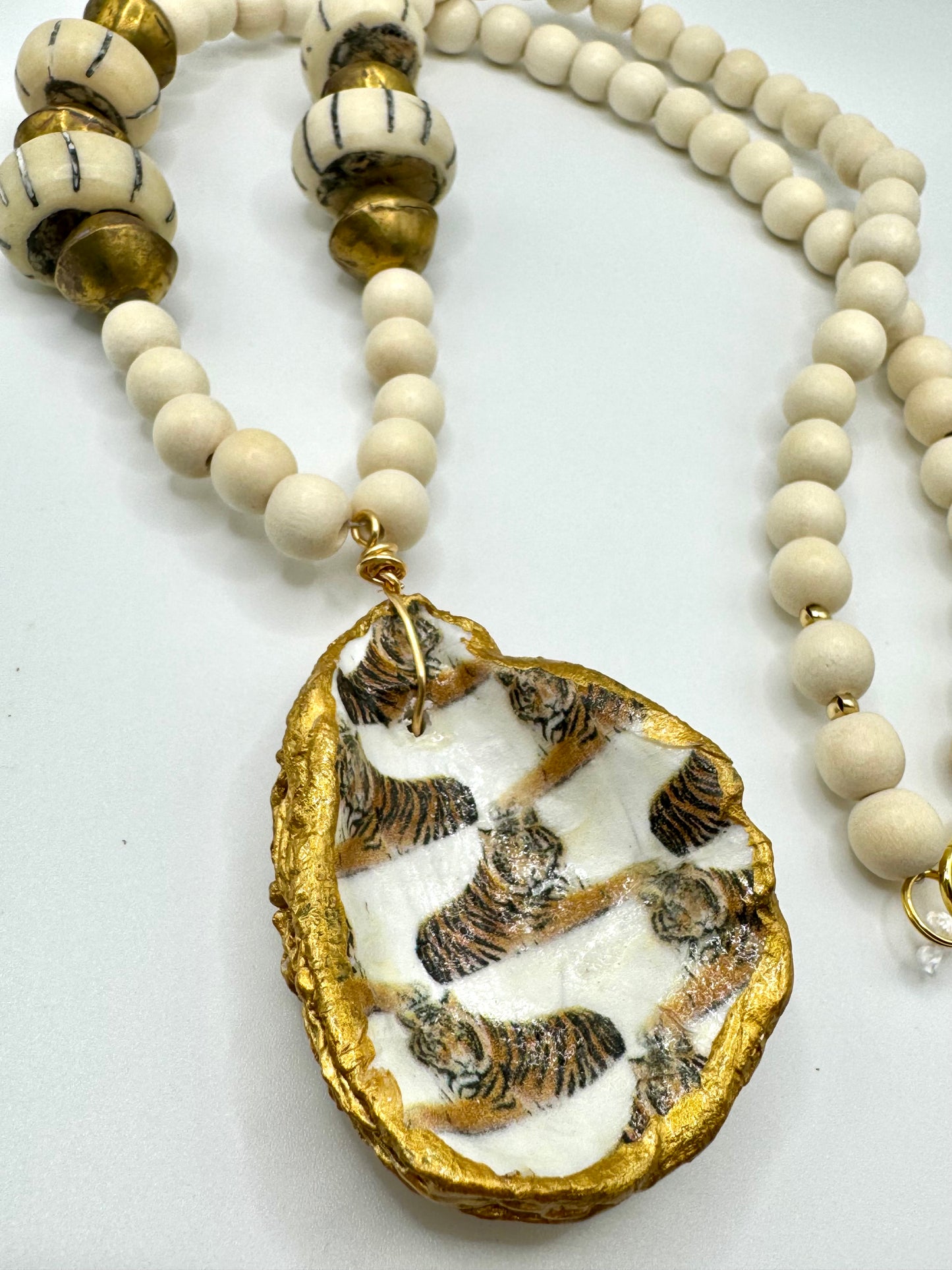 Tiger Crew Oyster Shell Necklace